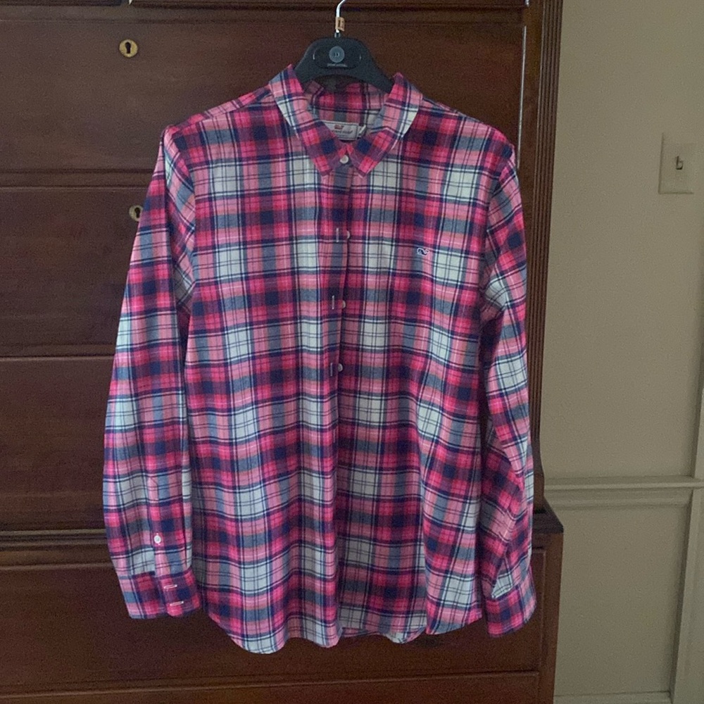 Fun Southern Tide lightweight flannel plaid blouse. Great colors!